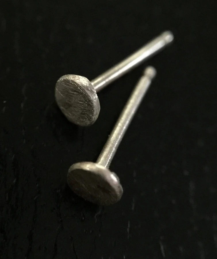 accessory 925 Sterling Silver Flat Stud Earrings Etsy - MistyMountainForge $16