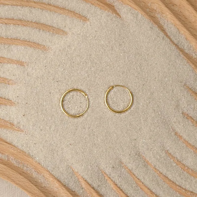 accessory Caitlyn Minimalist 18K Gold Hoop Earrings Caitlyn Minimalist $27.2