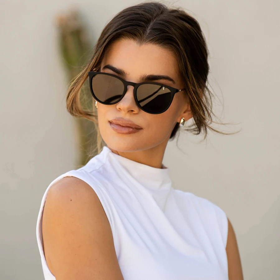 accessory Drew | Round Polarized Sunglasses Gold / Black WMP Eyewear $39