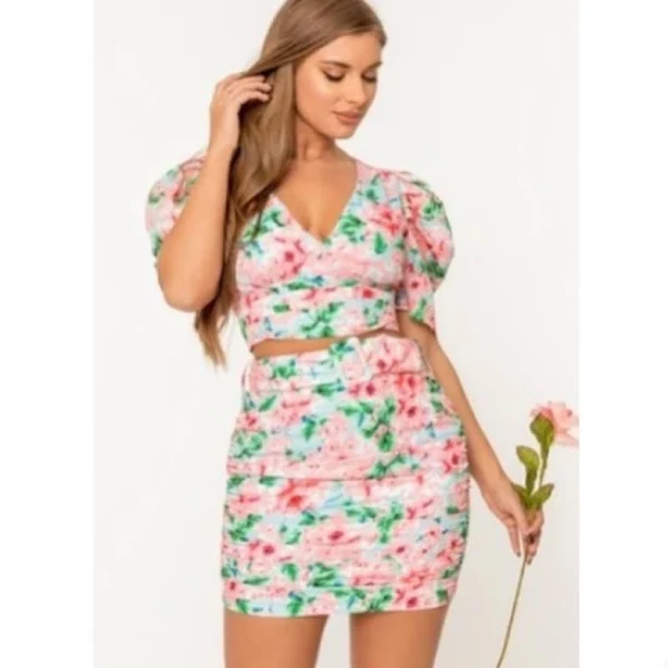 two piece set Floral Puff Sleeve Crop Top and Skirt Set Poshmark $20