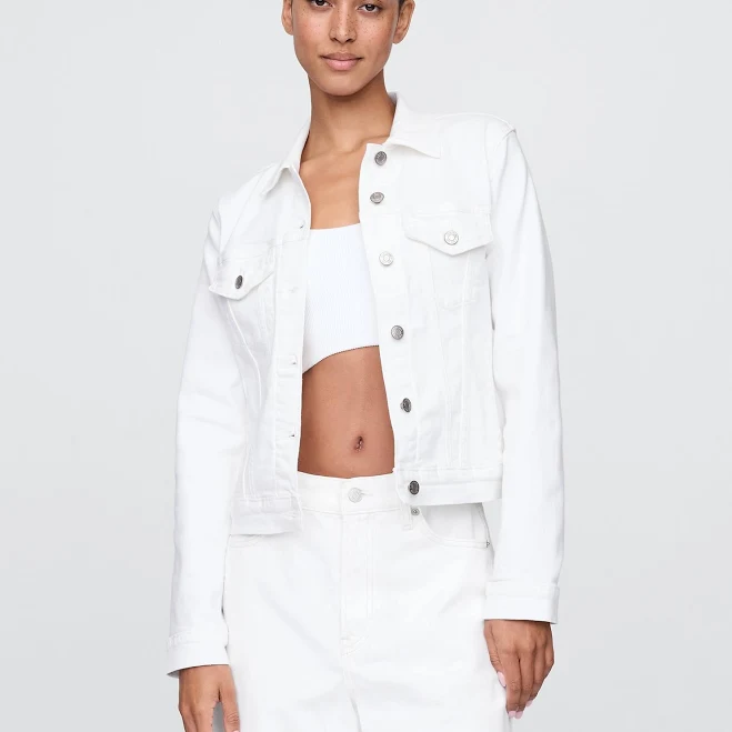 jacket Gap Women's Icon Denim Jacket Gap $53