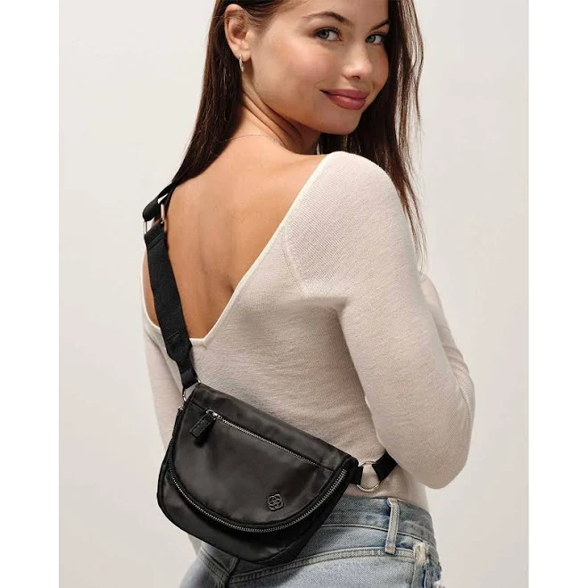 bag Kendra Scott Bags | Kendra Scott Small Crossbody Purse Black Nylon Crescent Adjustable Strap Logo | Color: Black | Size: One Size | Alicourter's Poshmark $25