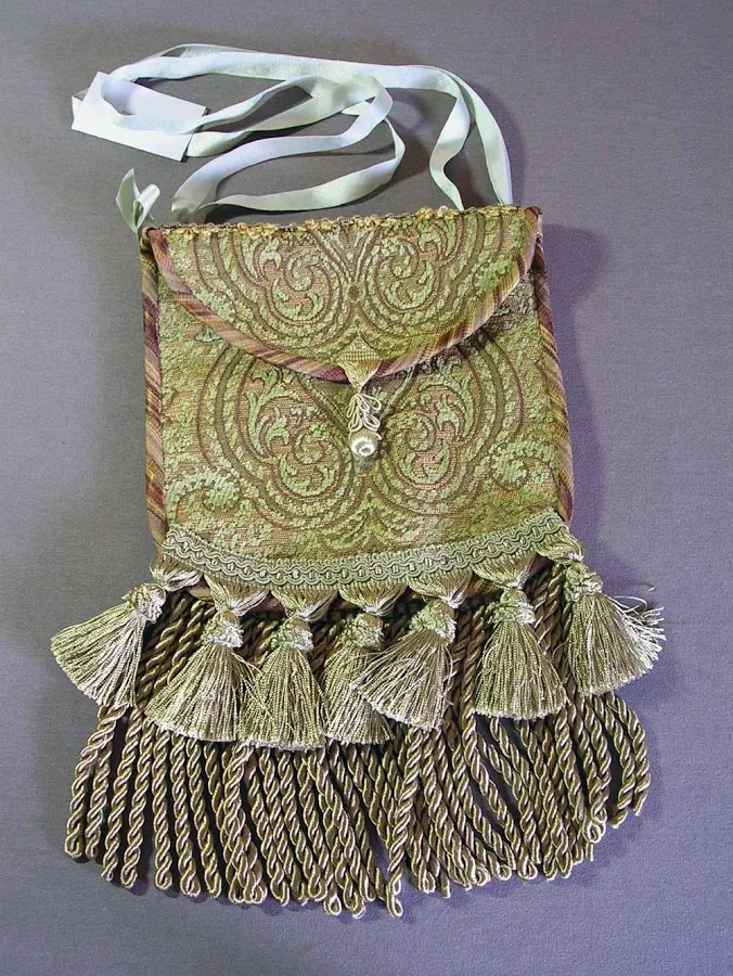 bag Moss Shoulder Bag with Fringe and Tassels (Shoulder Bag) Etsy - Seller $55