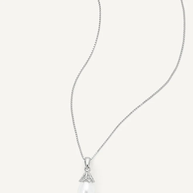 accessory Olive & Piper Madeline Silver Pendant Necklace Olive & Piper $42