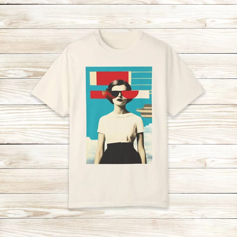 top Retro Art T-Shirt Etsy - Seller $19