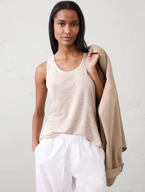 top Women's Linen-Blend Scoop-Neck Tank Banana Republic Factory $17.5