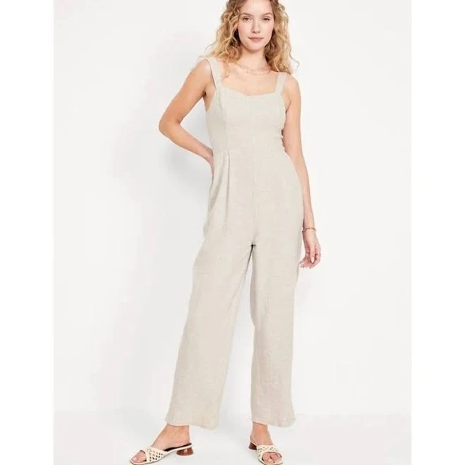 Sleeveless wide-leg jumpsuit with paperbag waist and self-tie belt