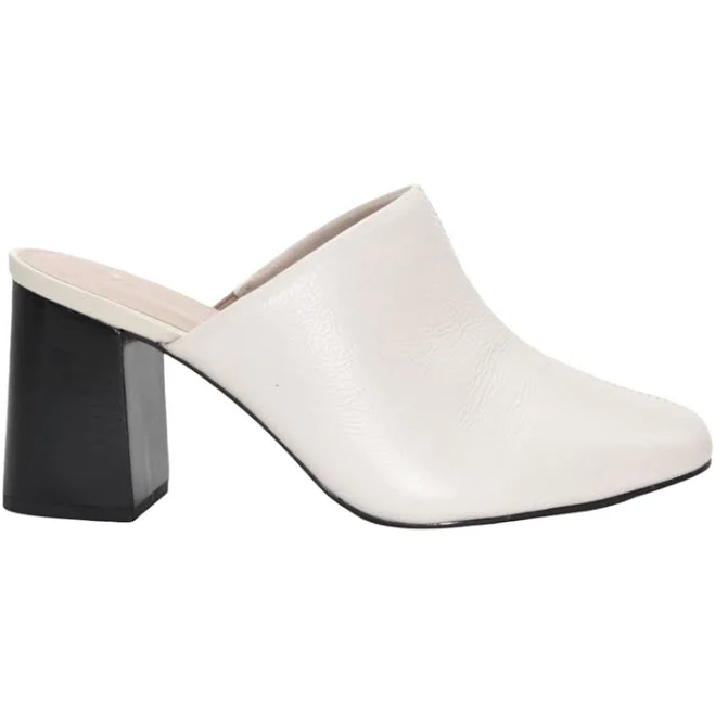 Pointed Leather Heeled Mules