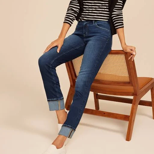 maurices Women's Classic Mid Rise Cropped Jeans