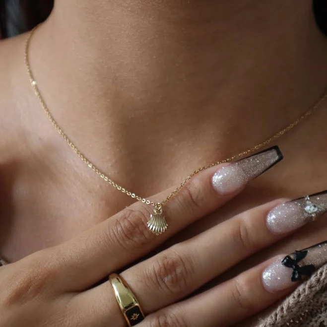 Dainty Shell Necklace