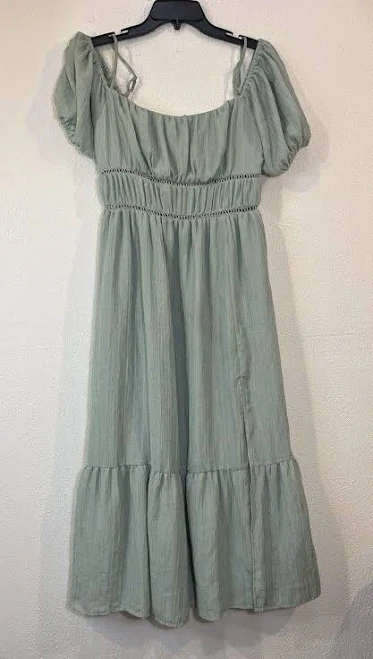 ASTR ASTR The Label Sage Green Off The Shoulder Midi Dress Small | Sz: S | Color: