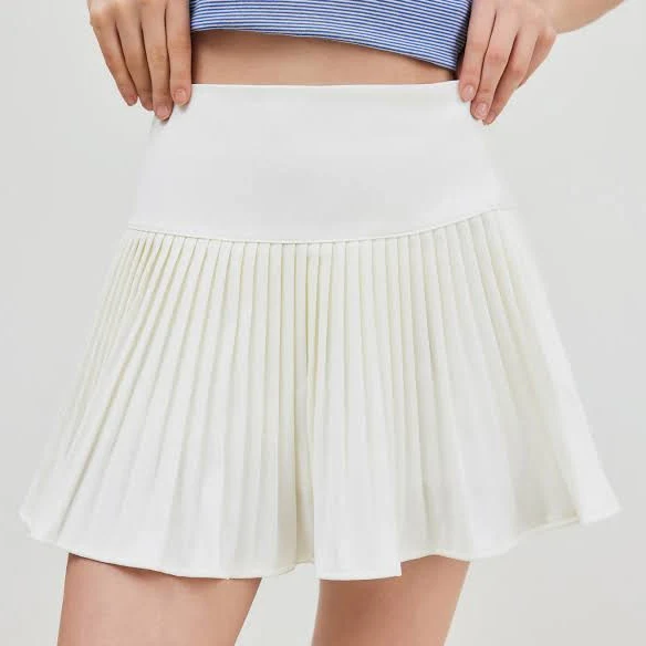 CIDER Women's Mid-Rise Pleated Preppy Woven Solid Mini Skirt Date Night