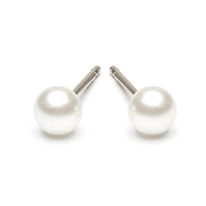 Simply Whispers Pearl Stud Earrings