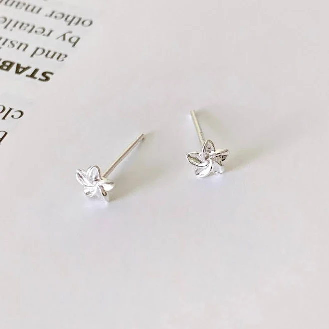925 Sterling Silver Dainty Minimalist Flower Stud Earrings