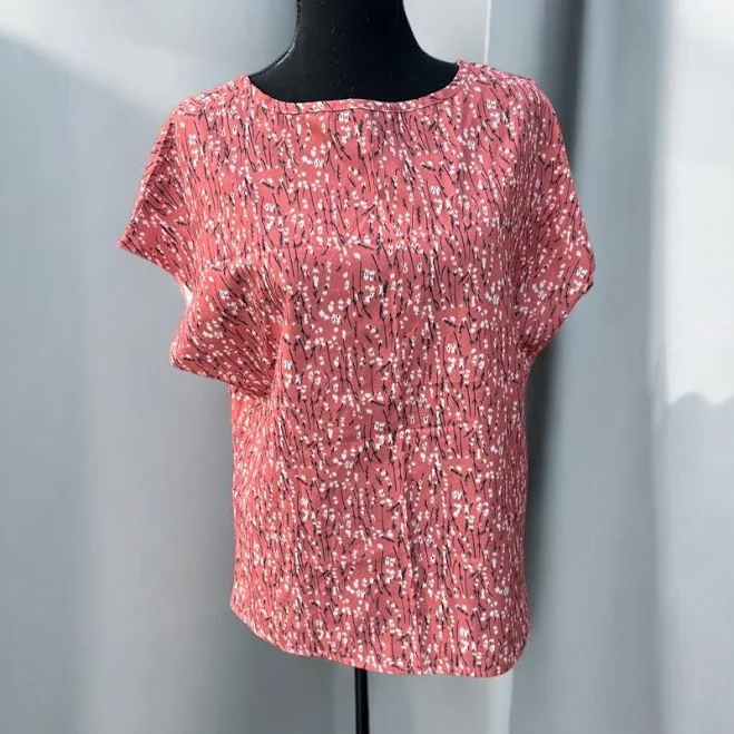 top Floral Print Lightweight Relaxed Fit Blouse Poshmark $15