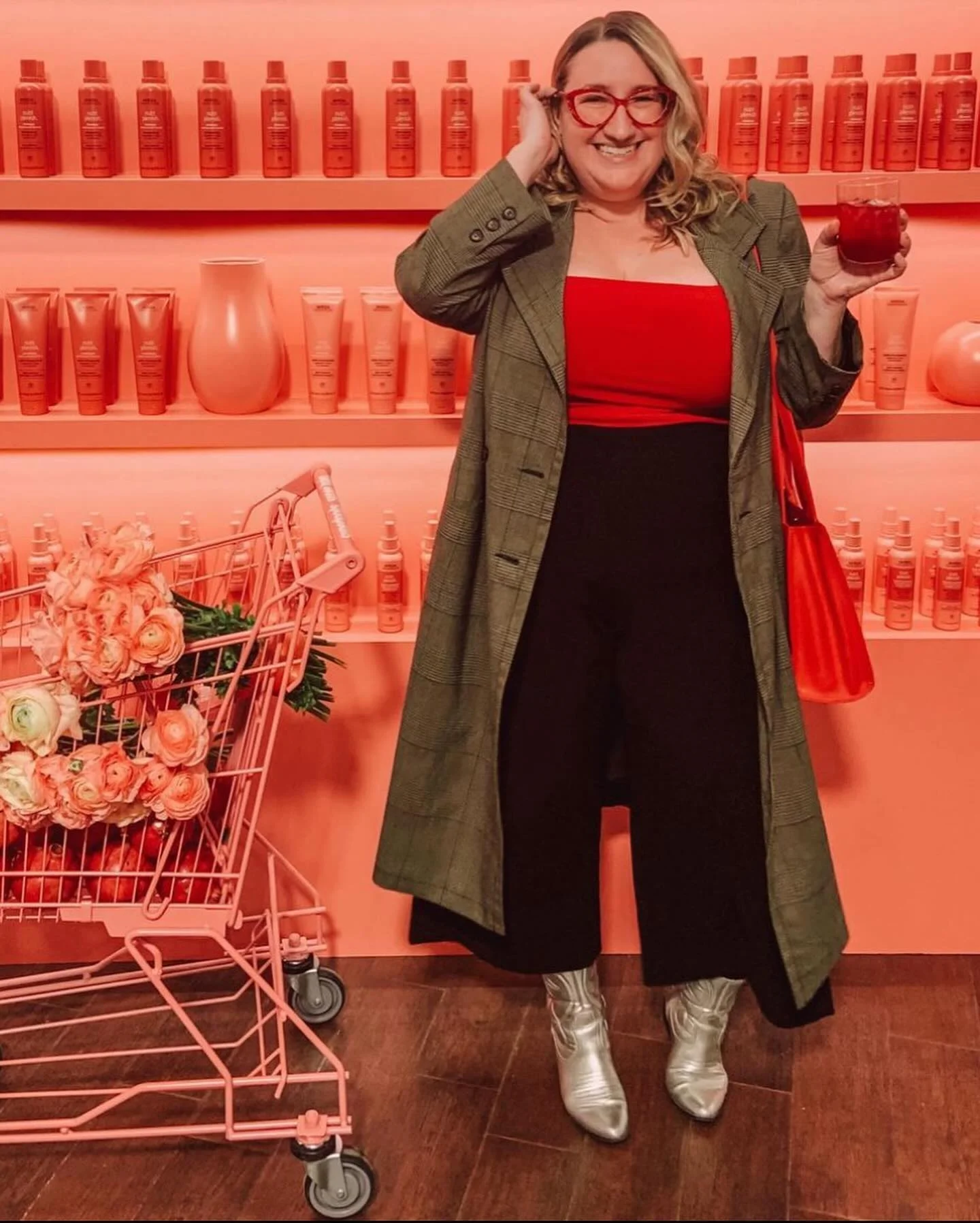 fall outfits for big busted women 2026 Bold Color Blocking With A Plaid Statement Coat