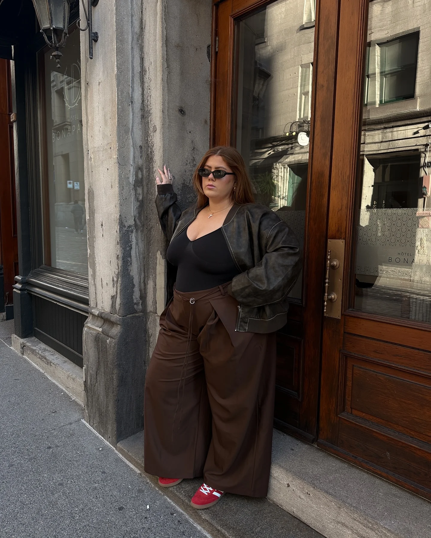 fall outfits for big busted women 2026 Relaxed Wide Leg Trousers With A Cropped Leather Jacket
