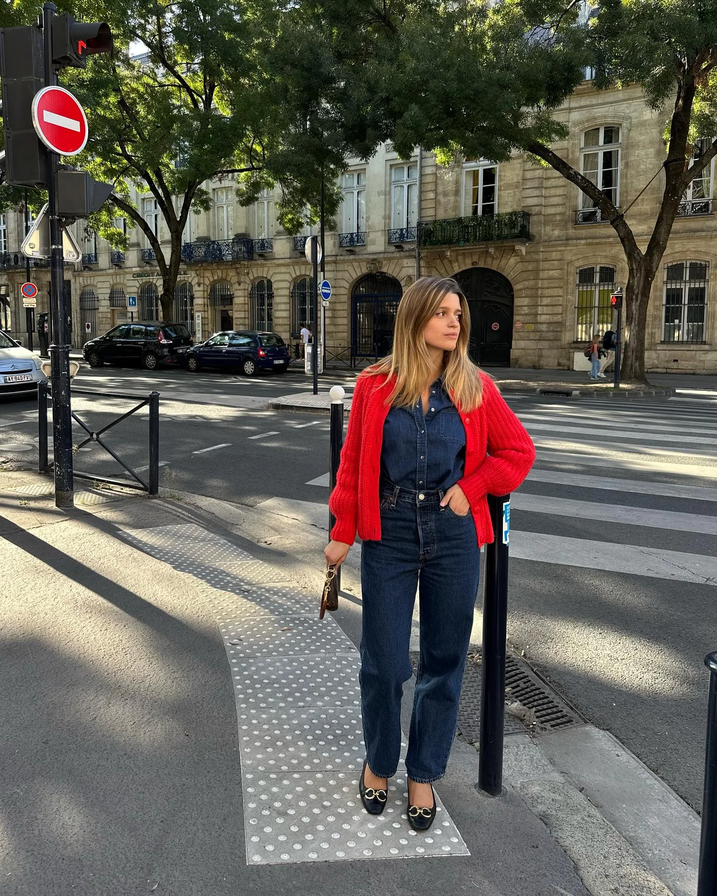 fall denim outfits for women 2026 Classic Blue Denim Brightened With A Bold Red Cardigan