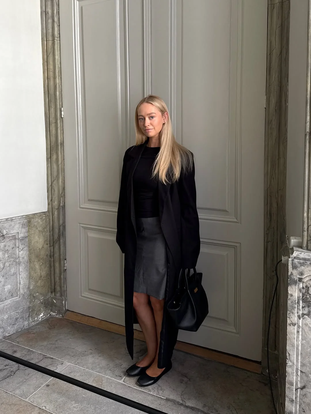 fall office outfits for women 2026 Minimalist Pencil Skirt Styling For Timeless Office Elegance