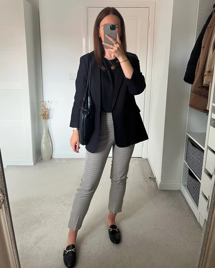 22 Chic Fall Office Outfits For Women 2026 That Make Getting Dressed For Work Effortless