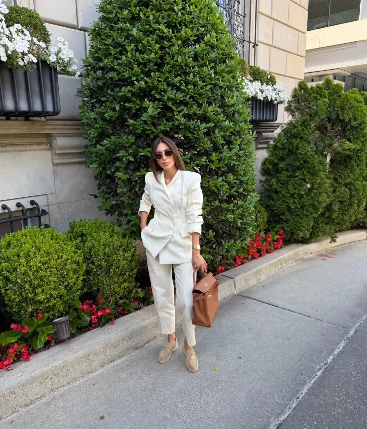 fall smart casual work outfit for women 2026 Cream Monochrome That Looks Effortlessly Expensive