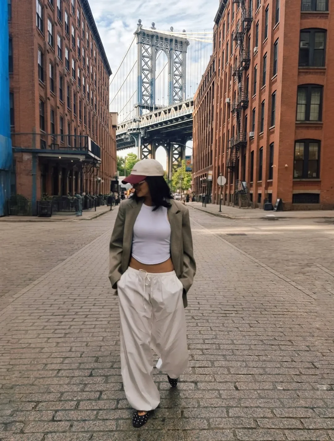 fall travel outfits for women 2026 Relaxed Tailoring With Sporty Details For City Adventures