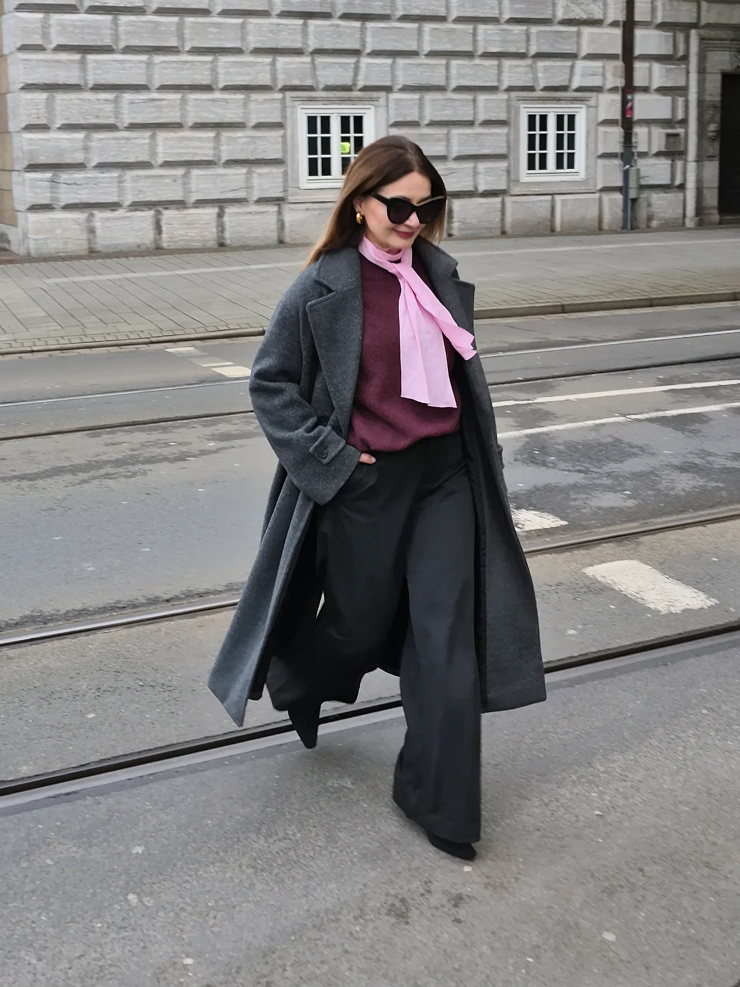 fall office outfits for women 2026 Soft Color Accents With Classic Fall Tailoring
