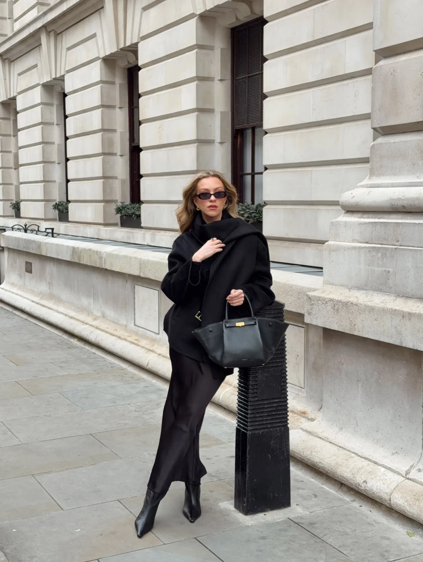 going out outfits fall 2026 Elegant Monochrome Layers For Sophisticated City Evenings