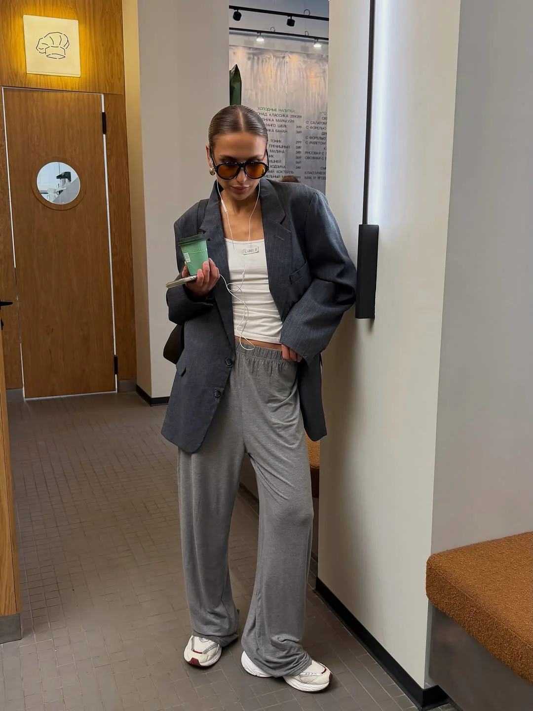 comfy fall outfits for lazy days 2026 Oversized Blazer And Sweatpants For Elevated Comfort