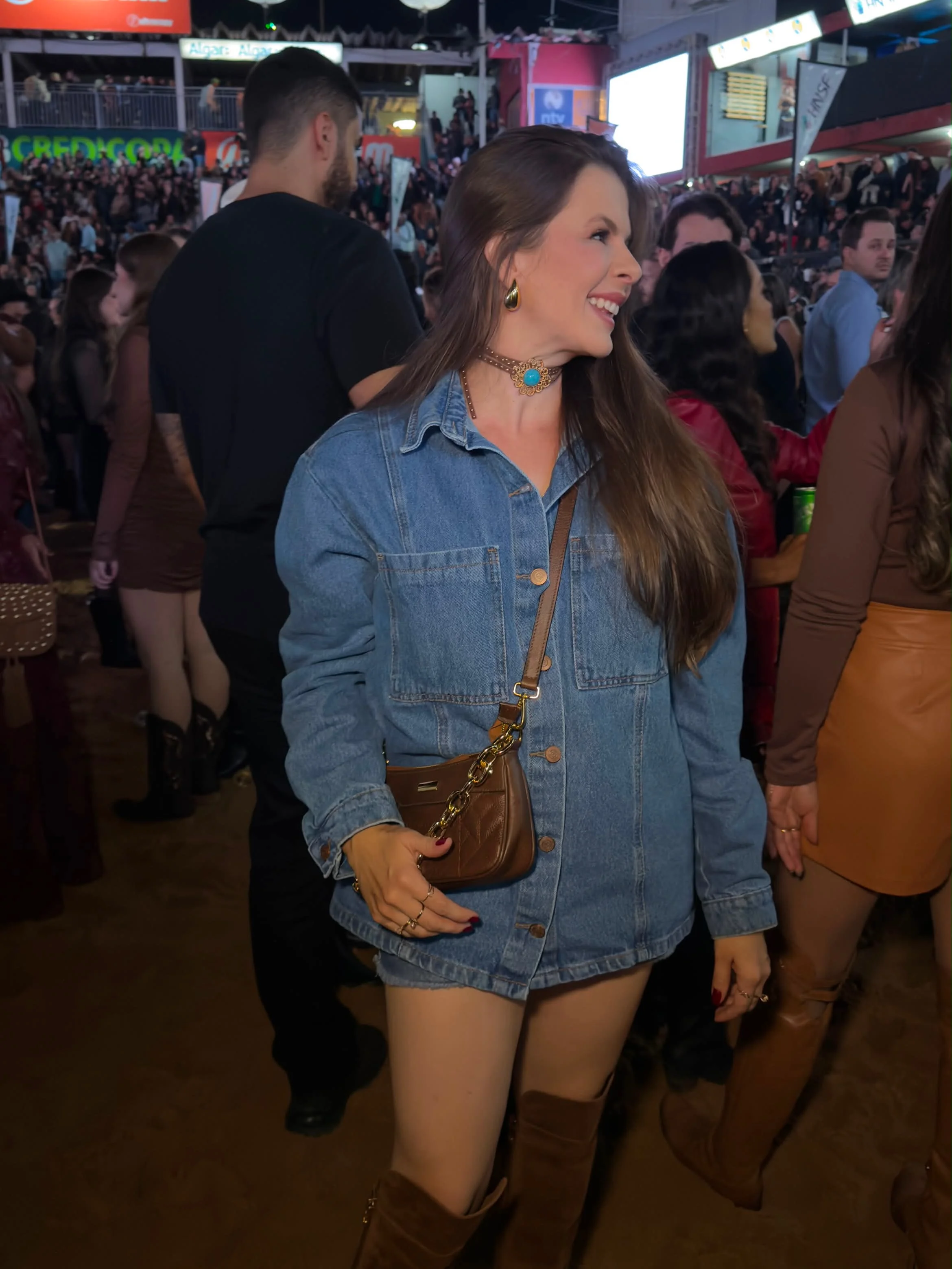 fall festival outfits for women 2026 Relaxed Denim Layers With Tall Boots