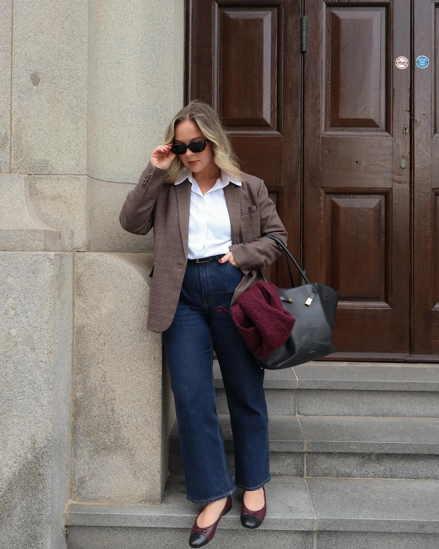 midsize fall fashion outfits 2026 Smart Blazer Styling With Dark Denim And Burgundy Accents
