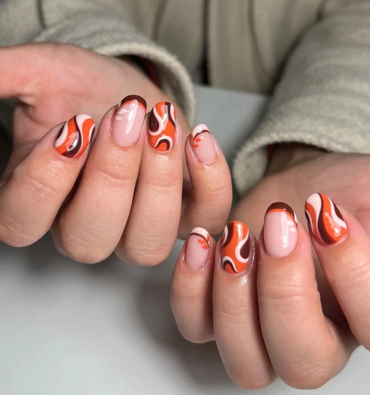 fall nail for all plates skin 2026 Retro Swirl Nails In Pumpkin And Cocoa Shades