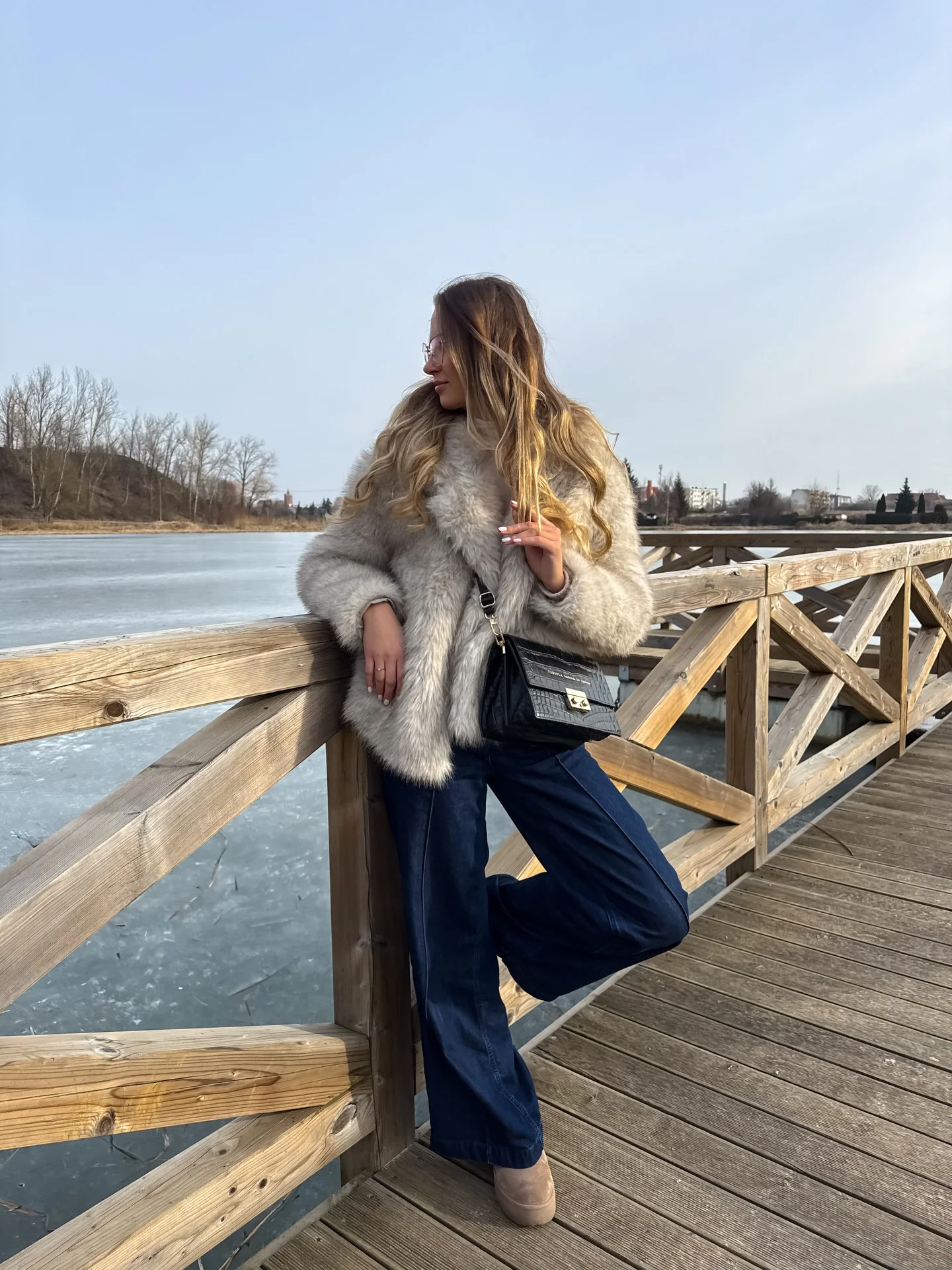 faux fur jacket Light Faux Fur Jacket With Dark Denim For Weekend Escapes