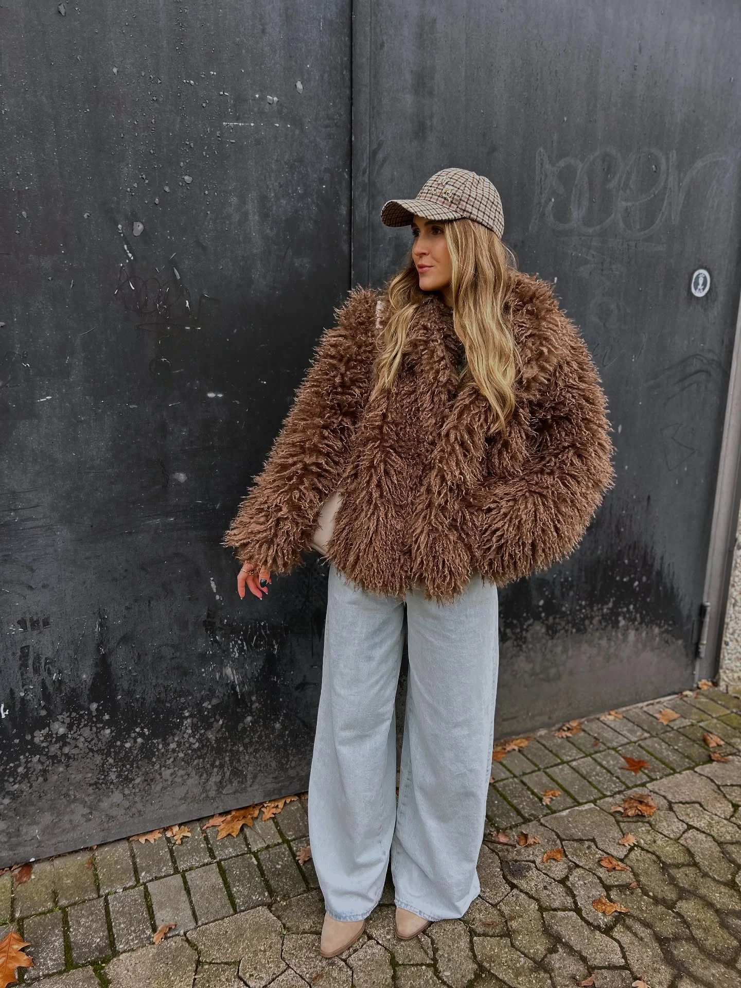 shaggy jacket Relaxed Brown Shaggy Jacket With Casual Wide-Leg Denim