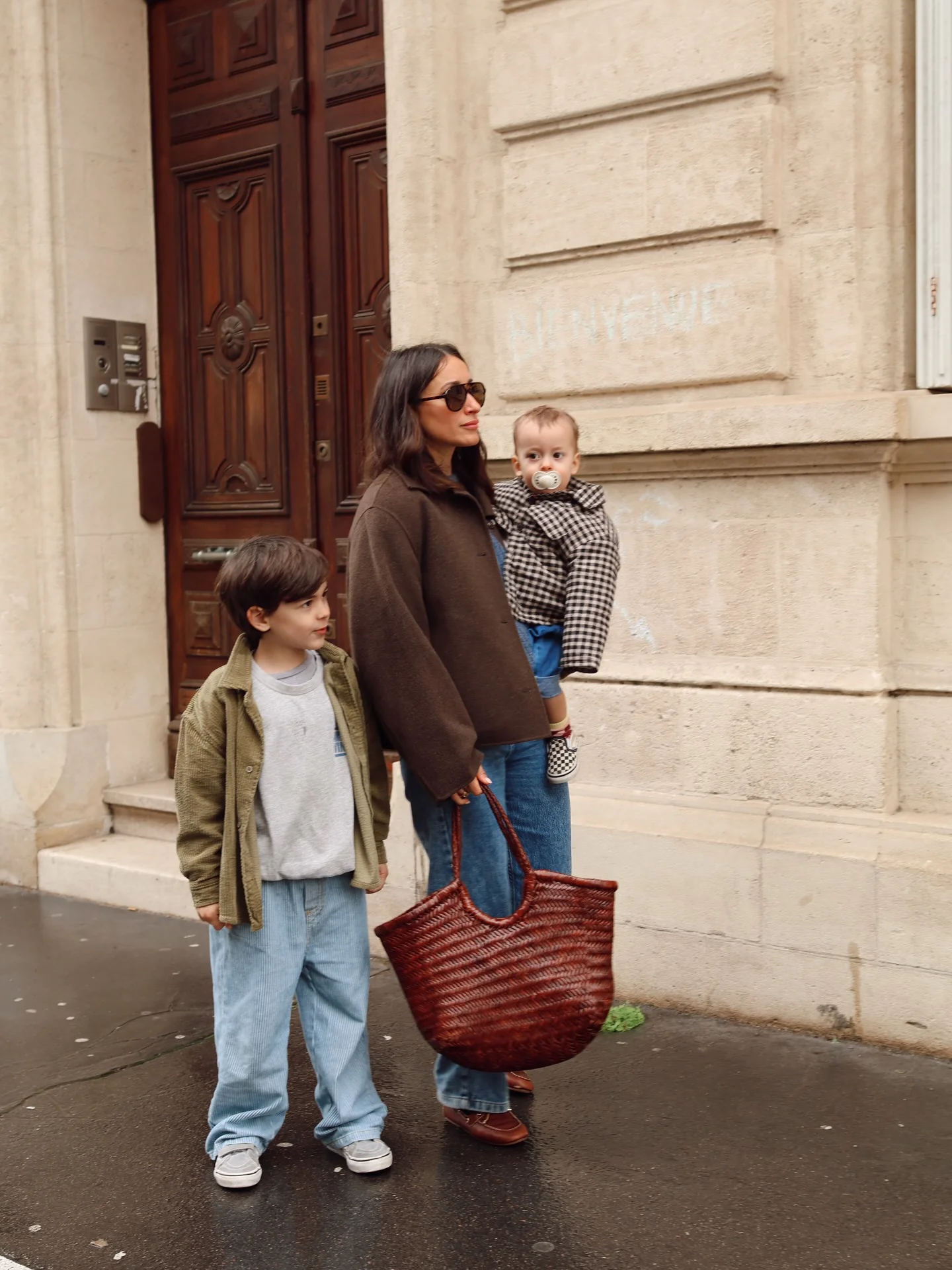 comfy mom outfits fall aesthetic 2026 Relaxed Earth Tones With Everyday Family Style