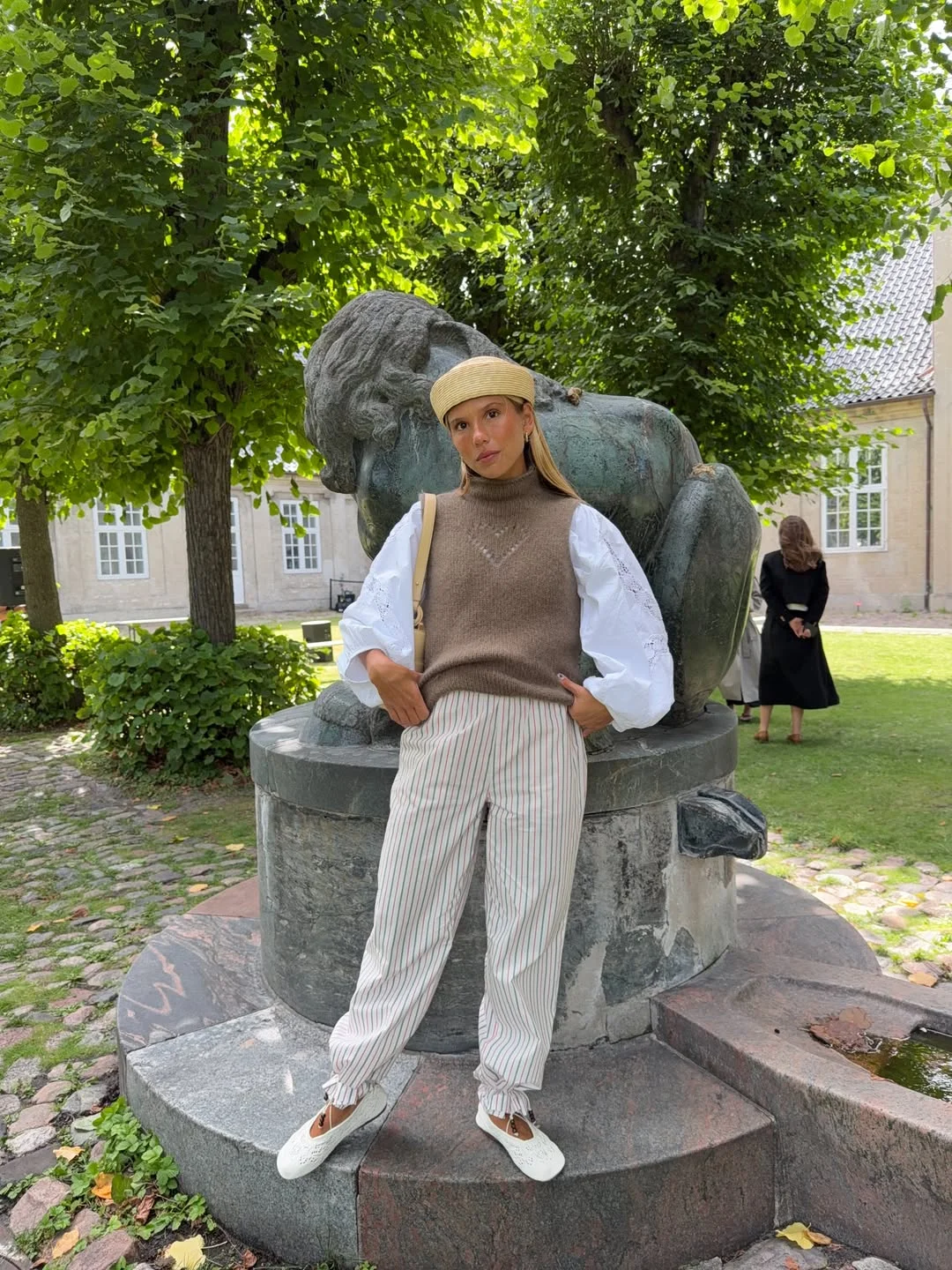 september fashion trends 2026 Relaxed Scandinavian Layers Embrace Quiet Autumn Style