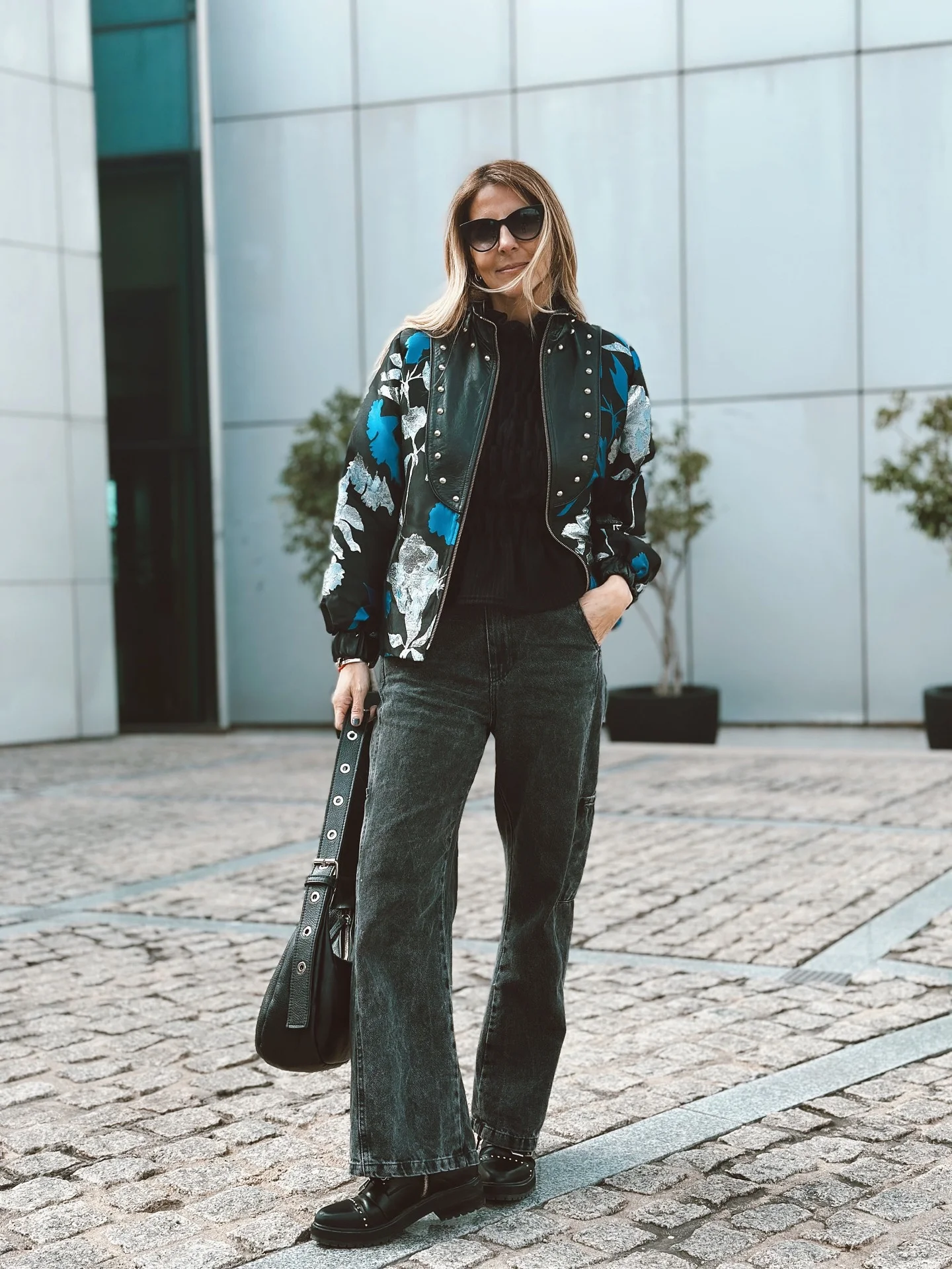 comfy fall outfits for lazy days 2026 Printed Statement Jacket With Relaxed Charcoal Denim