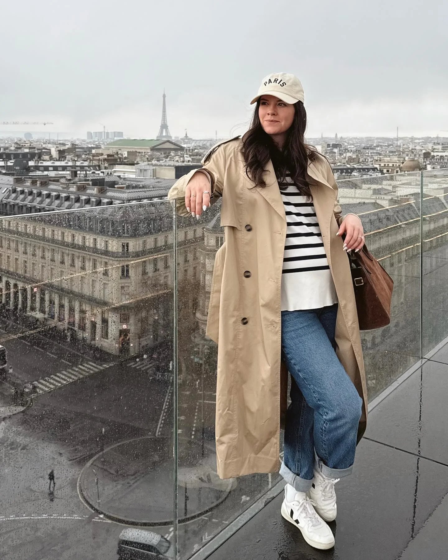 comfy pregnancy outfits for fall 2026 Classic Trench Coat With Relaxed Denim For Rainy Fall Days