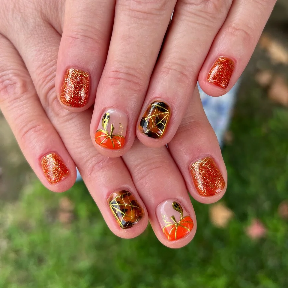 fall manicure 2026 Sparkling Pumpkin Harvest Nails