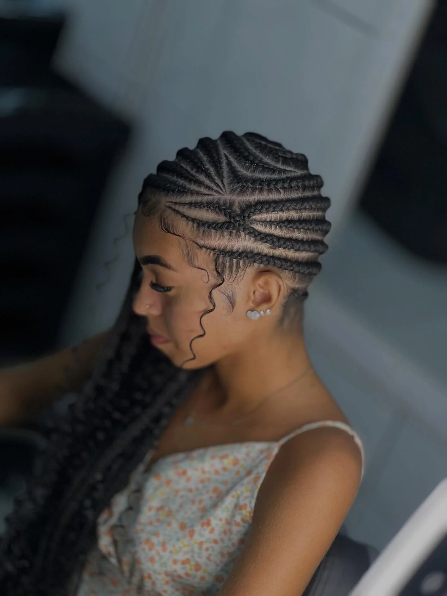 lemonade braid hairstyle Elegant Fan Part Lemonade Braids With Soft Face-Framing Curl