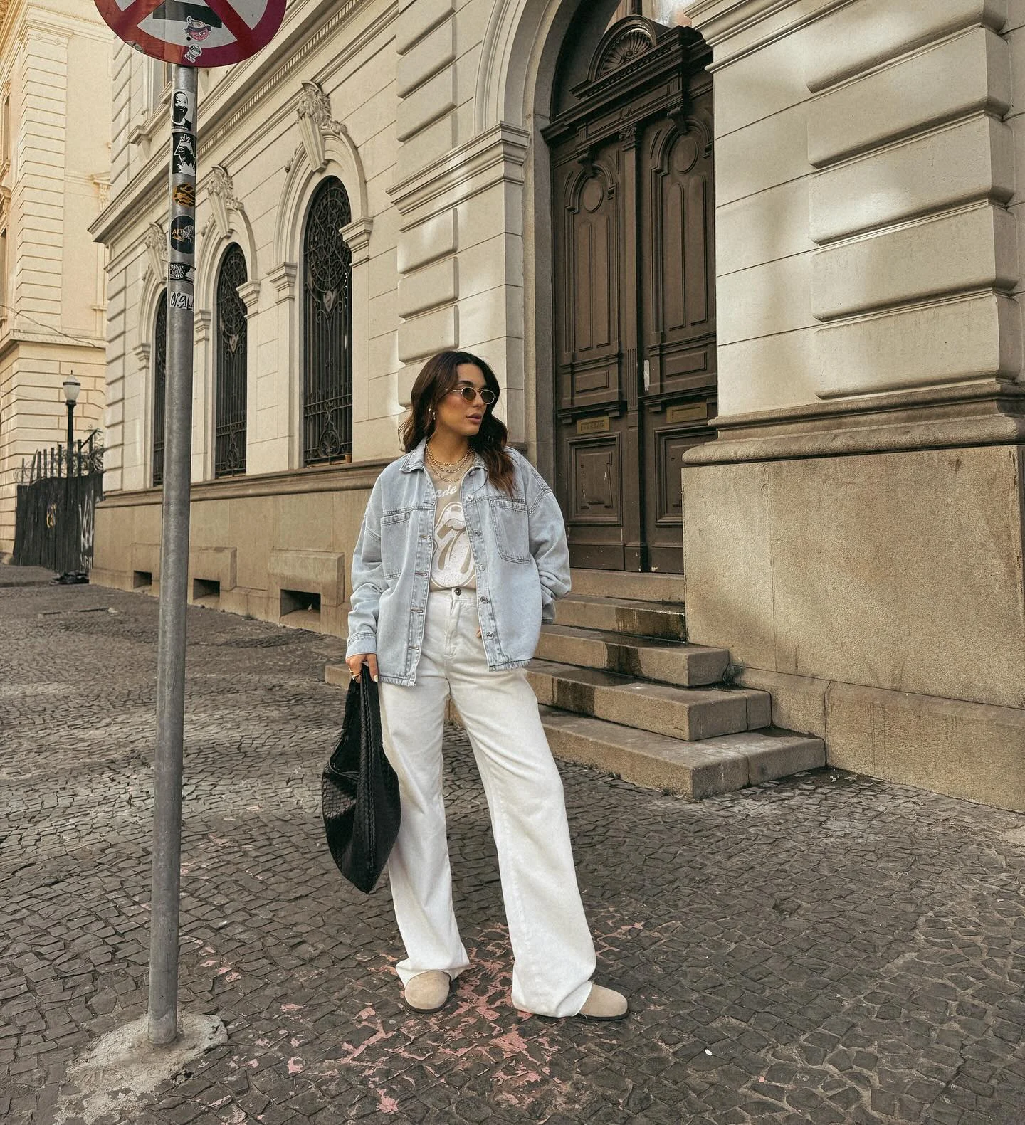 early fall outfits late summer Light Denim Layers For Warm Transitional Days