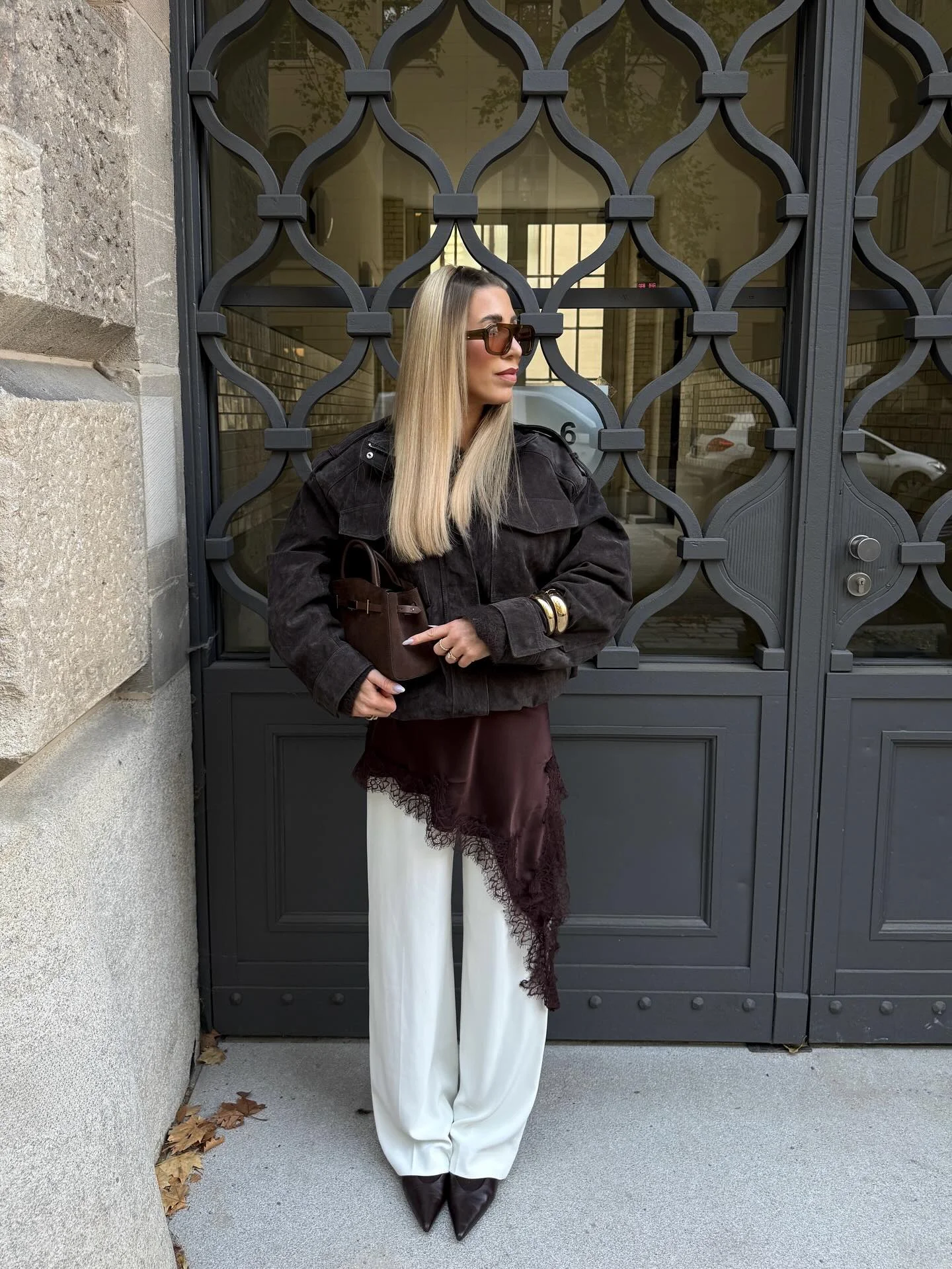 lace layering fall outfit 2026 Cream Tailoring Softens Rich Brown Layers