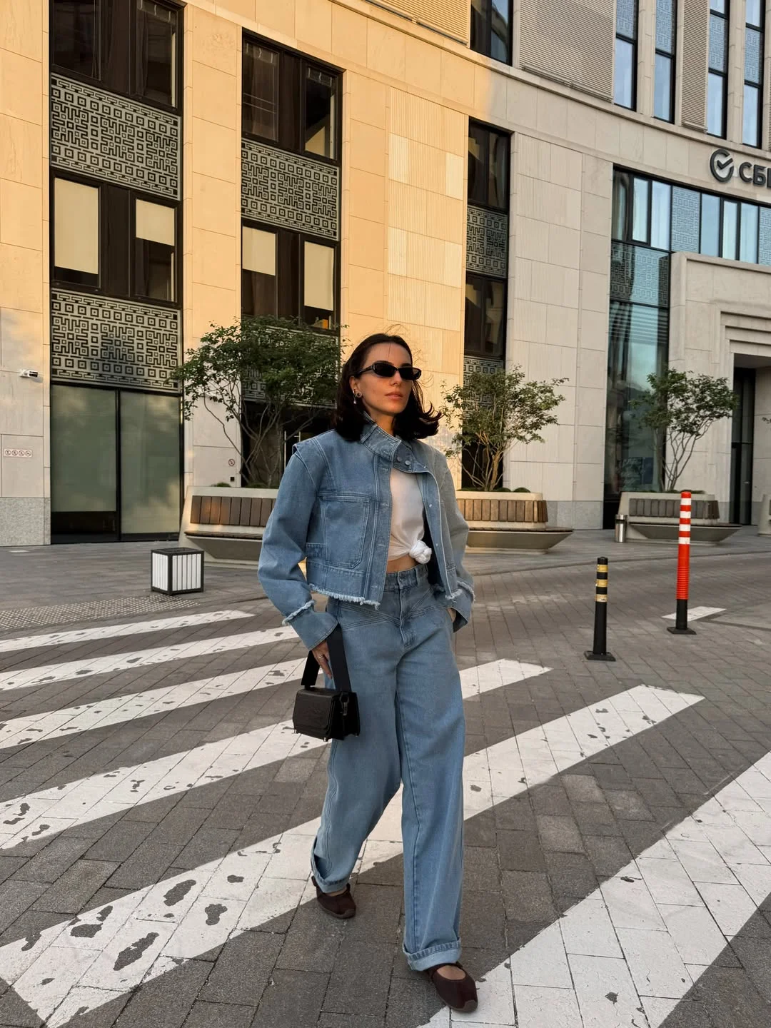 best fall outfits for women 2026 Light Wash Double Denim With Modern Minimalism