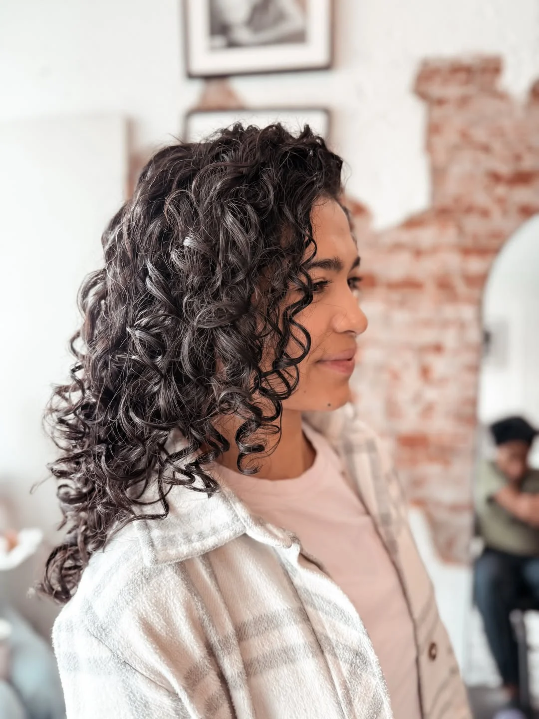 heatless curls hairstyle Defined Natural Curls With A Soft Side Shape