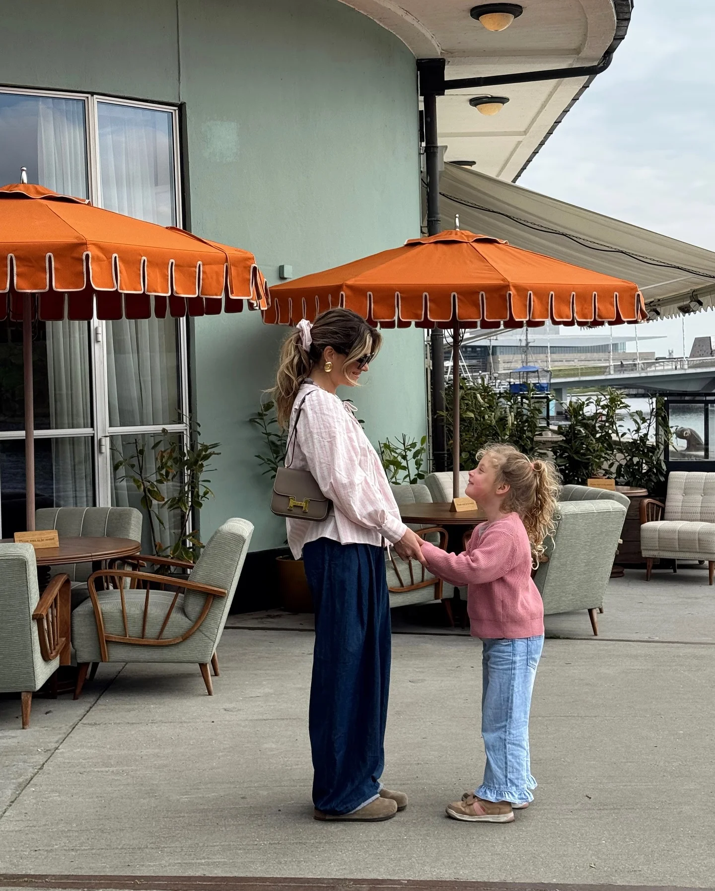 comfy mom outfits fall aesthetic 2026 Soft Pink And Relaxed Denim For Cozy Autumn Afternoons