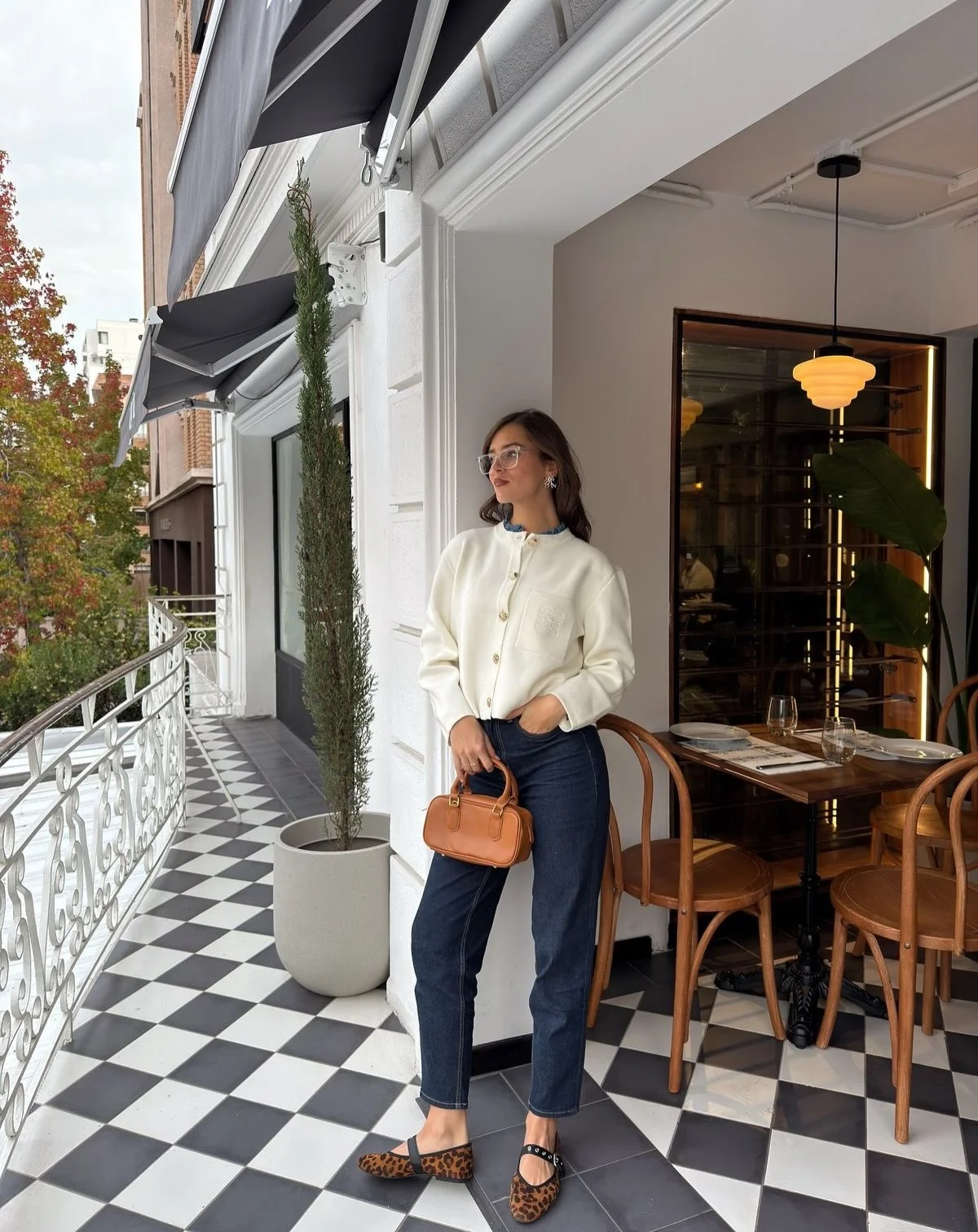must have fall outfits 2026 Cream Cardigan And Dark Denim For Timeless Everyday Style