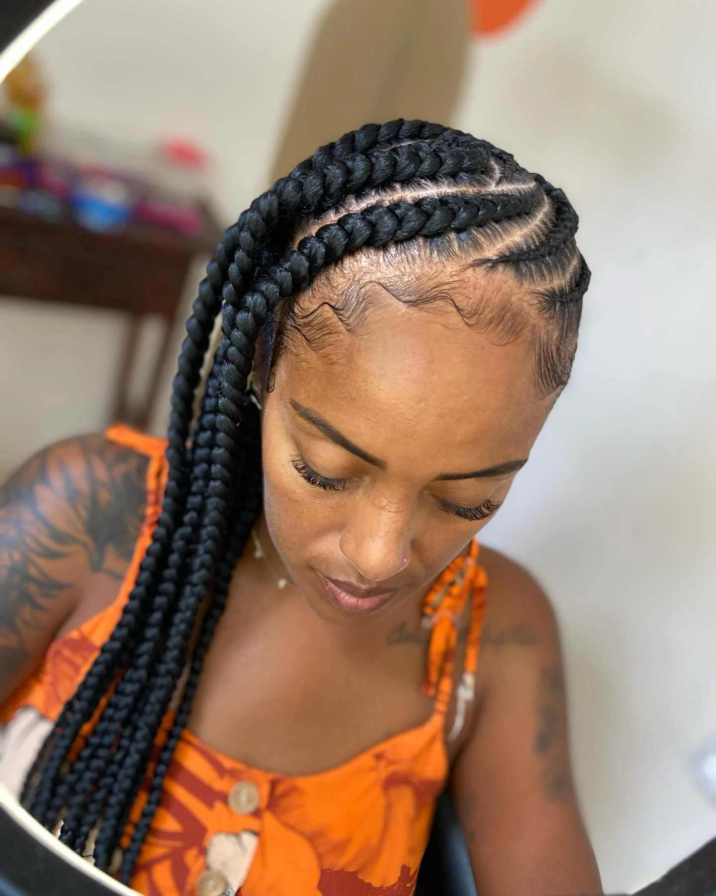 lemonade braid hairstyle Large Side Swept Lemonade Braids With Bold Definition