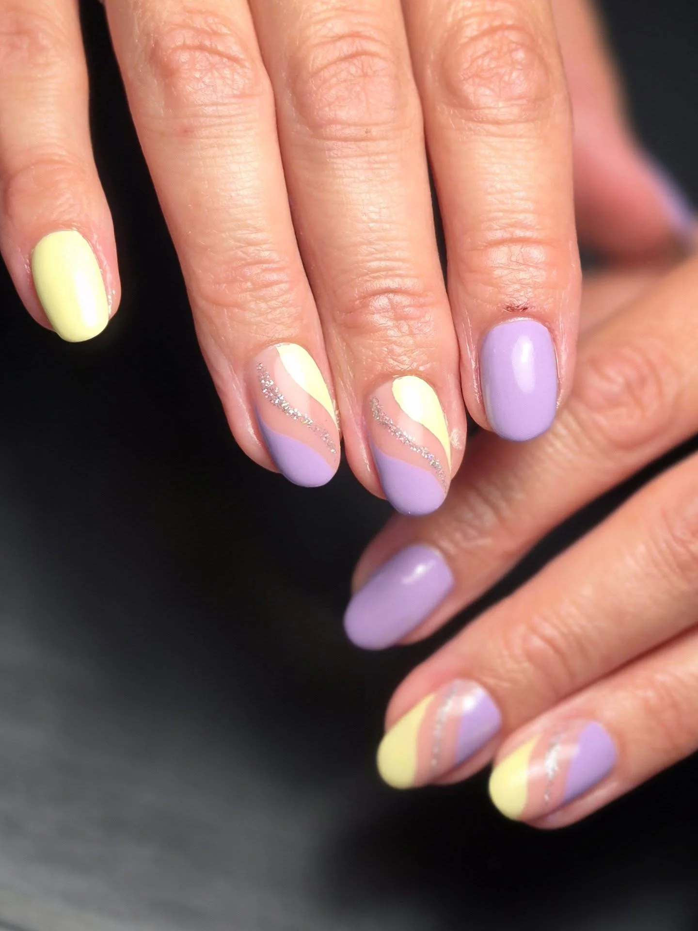 nail designs for august 2026 Soft Lavender And Butter Yellow Waves For Late Summer