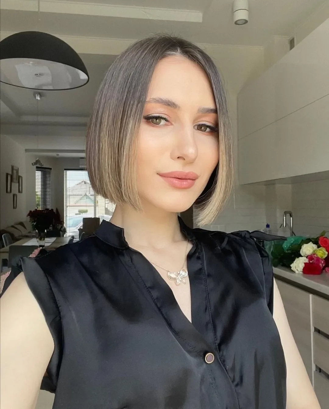 short bobbed hairstyle Classic Sleek Bob With Dimensional Highlights