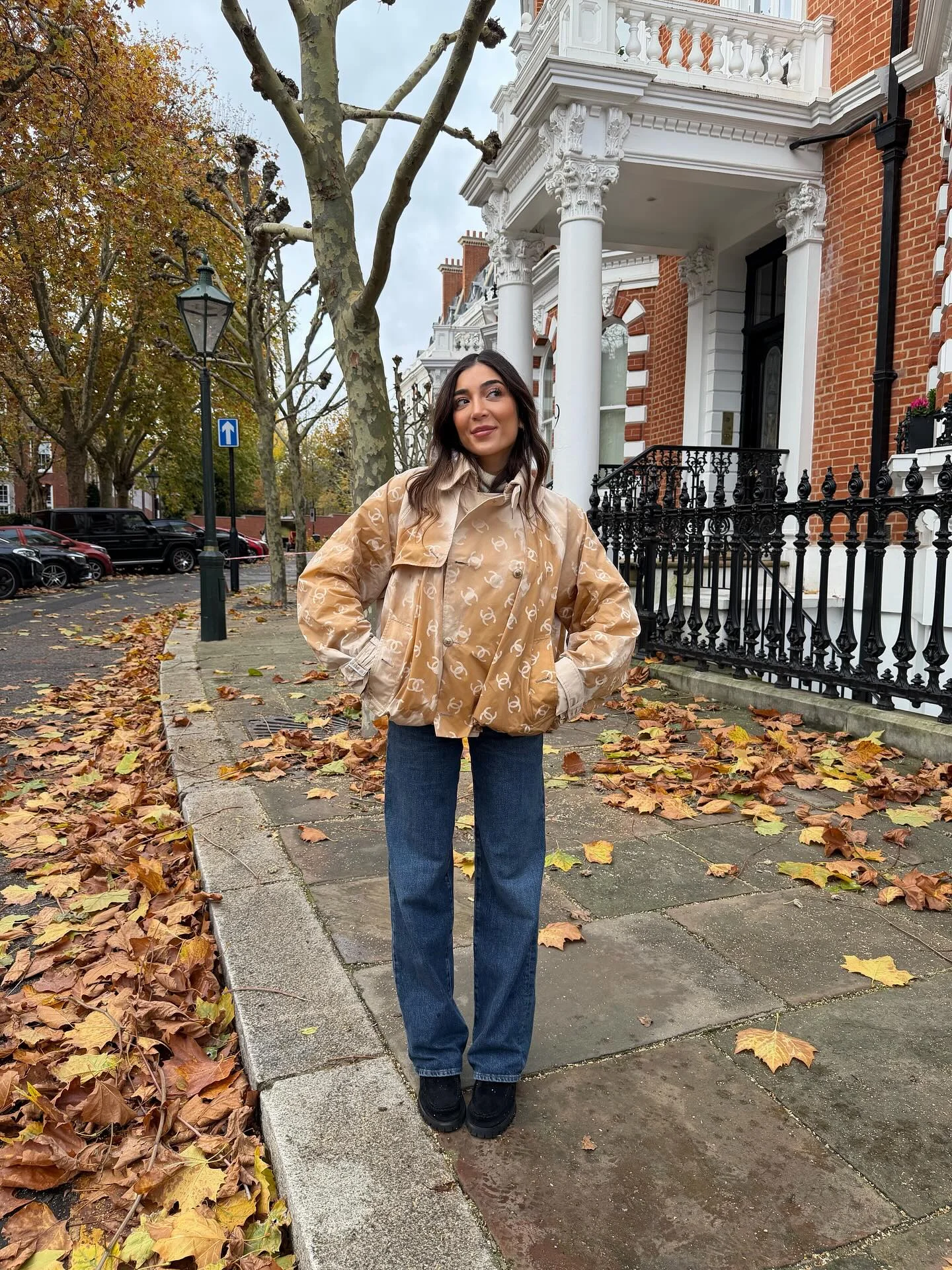 best fall outfits for women 2026 Relaxed Denim And A Statement Jacket For Everyday Autumn Style